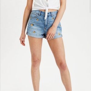 American 🦅 High Waisted Mom Shorts with Yellow Flowers 🌻